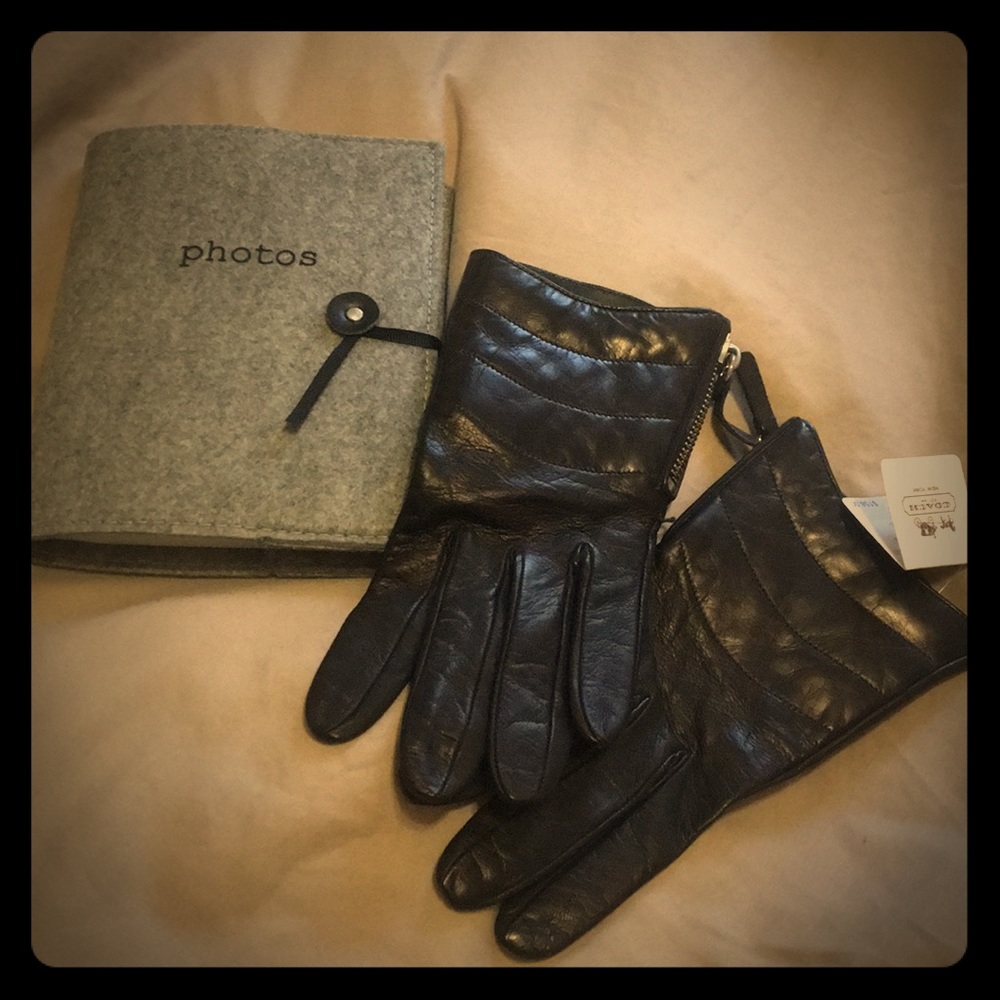 Coach leather gloves